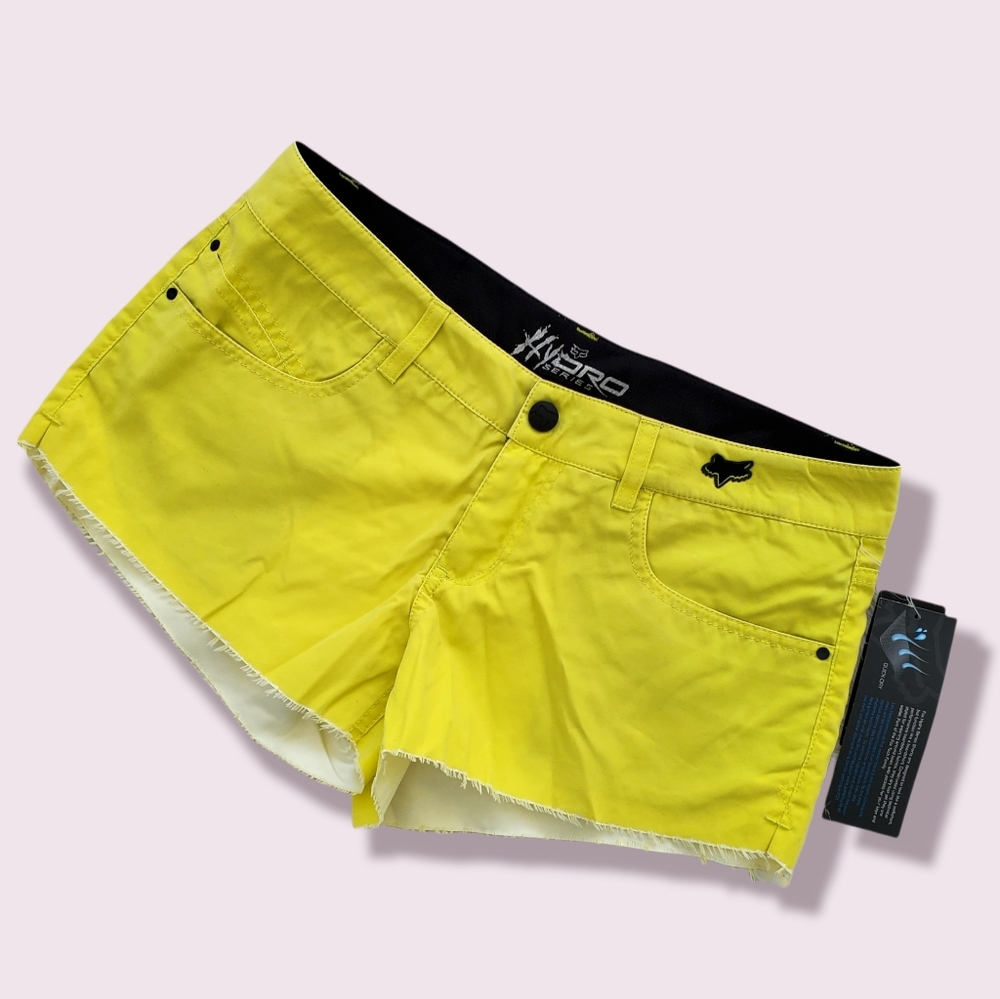 2/30$ - NWT - FOX RACING - Women's Boardie